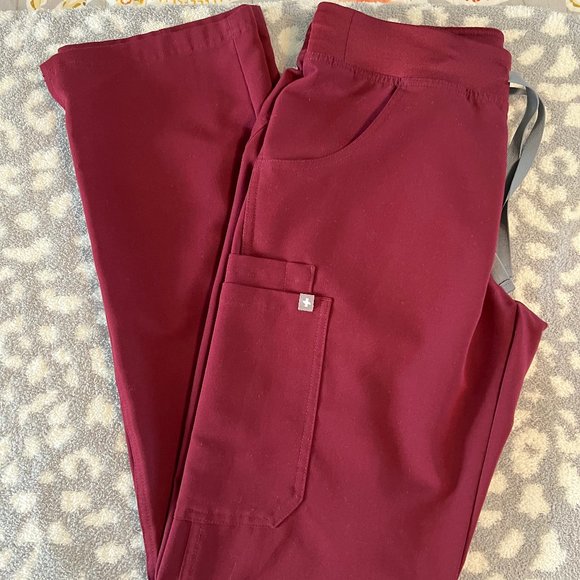 FIGS Kade Cargo Pants-Burgundy-Size Small Tall - Picture 2 of 3